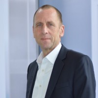 Thomas Schneider Email