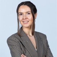 Miriam Andrei Email