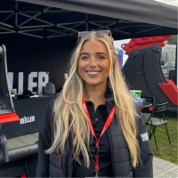 Lucy Ross-Knight Email