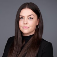 Dalma Kakuk Email