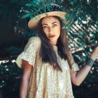 Sasha Tarnovecky Email