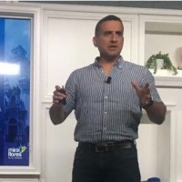 Amazon Web Services (AWS) Employee Eric Raúl Peña's profile photo
