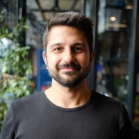 E-mail e número de telefone de Semih Boyaci