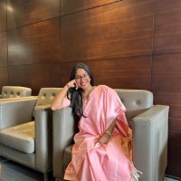 Vinuri Weerasinghe Email