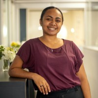 Zoe Awui Email