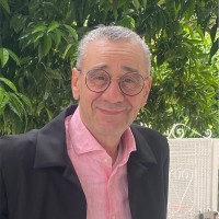 Serge Léon Email
