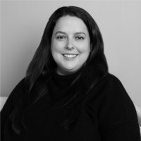 Sara Hollett Email & Phone Number