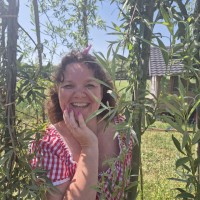 Natasja van Sterkenburg Email