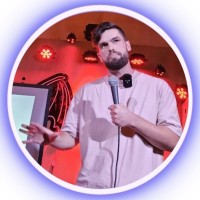 TheInboxClub Employee James Copeland's profile photo