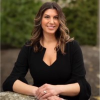 Green Label Title Employee Gina Sos's profile photo