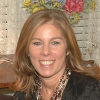 CRM Management Employee Carol Levin's profile photo
