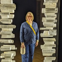 Anna King Email