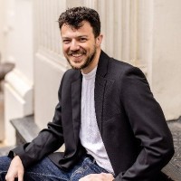 Probably AI Employee Peter Elias's profile photo