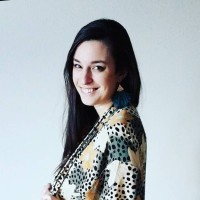 Hollie Johnston Email & Phone Number