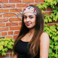 Alongside Employee Lauren Heidewald's profile photo