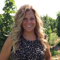 Workman Publishing Employee Becky Terhune's profile photo