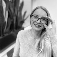 Vera Kuzjo Email