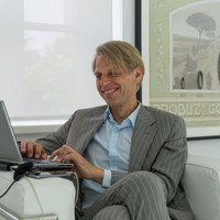 Ulrich Antoni Email