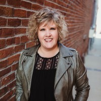 Amber Bisinger Email & Phone Number