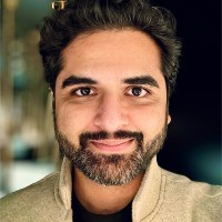 Stoa Employee Mike Saraswat's profile photo