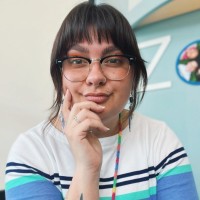 Pine Crest Fabrics Employee Emma Rich's profile photo
