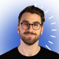 MPIRIQ Science Technologies GmbH Employee Oliver Porwol-Kleß's profile photo