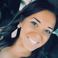 DEAN DISTRIBUTING, INC. Employee McKenzie Awe's profile photo