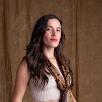 Lauren von Eckartsberg Email & Phone Number