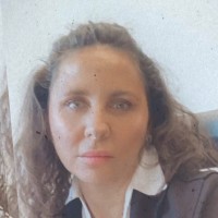 E-mail e número de telefone de Ruby Salinas