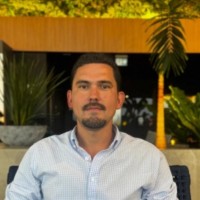Vitor Menezes Email
