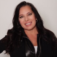 Linda Baer