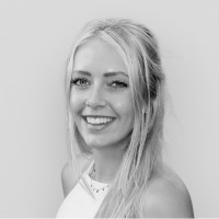 Simple Check Employee Linde Schenk's profile photo
