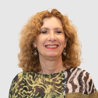Reposition Employee Janet Theisen's profile photo