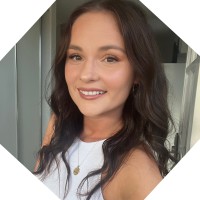 Move With Us Employee Tess Kennedy's profile photo