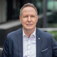 Dirk Blum Email