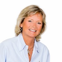 ROYAL SHELL REAL ESTATE, INC. - Naples, FL Employee Linda Nagle-Scott's profile photo