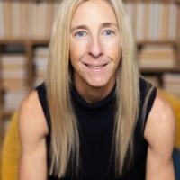 Embark Employee Laura Neal's profile photo