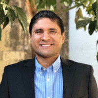 Alberto Serratos Email