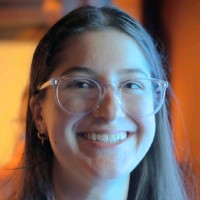 Roxana Kazemi Email