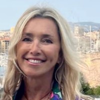 Catering International & Services CIS Employee Florence Arnoux's profile photo