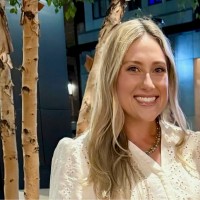 Oracle Employee Abby Davis's profile photo