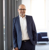 Philipp Neumann Email