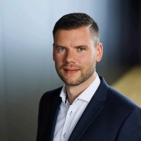 Dominik Eberhard Email