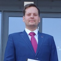 Lukáš Jun Email