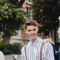 Chester Thompson Email