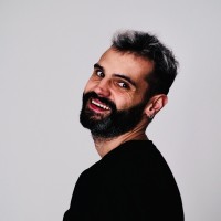 Luca Pesavento Email