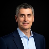 E-mail e número de telefone de Victor Anez