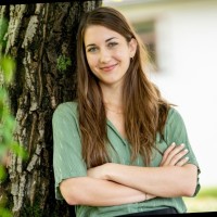 Miriam Defregger Email