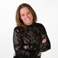 Liane Henkes Email