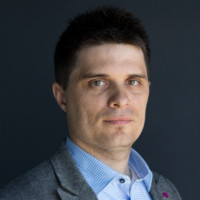 Peter Takáč Email